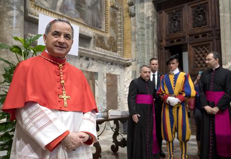 Giovanni Angelo Becciu cardinale e arcivescovo prefetto della Congregazione delle cause dei santi