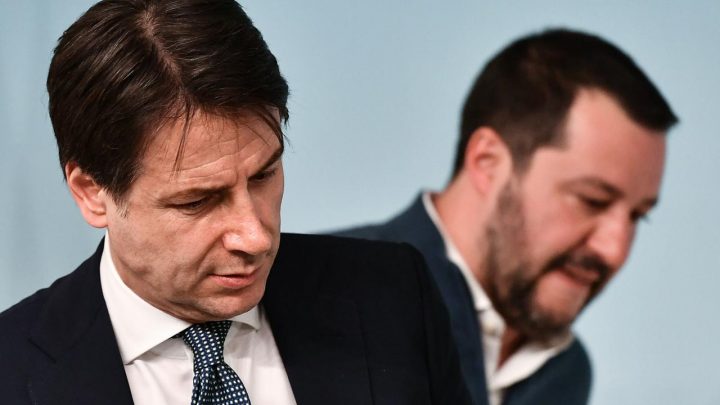 Salvini rompe, Conte s'indigna. Si va a votare