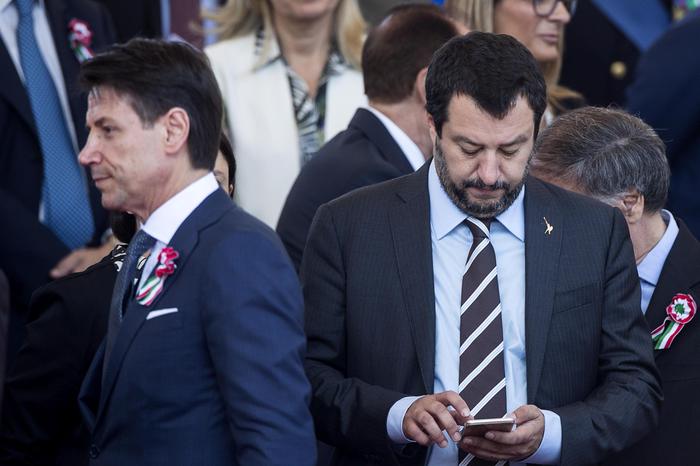 Salvini dice addio a Conte