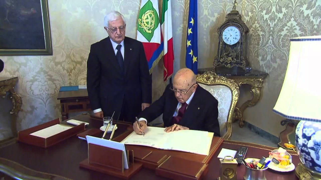 Napolitano firma dimissioni