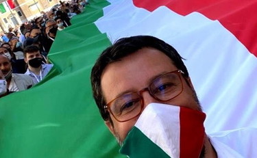 Salvini Mascherina Tricolore