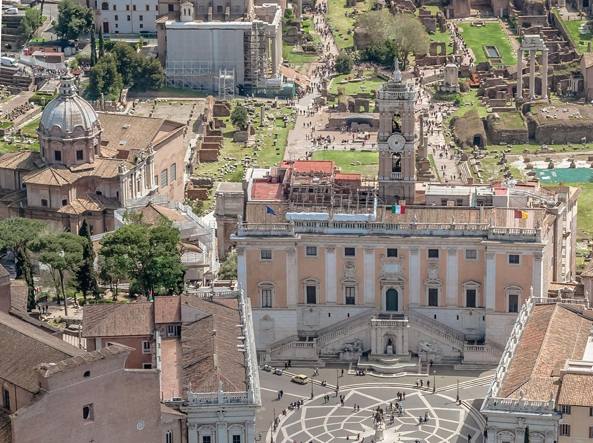 Il Campidoglio, con la sua geometrica piazza progettata da Michelangelo