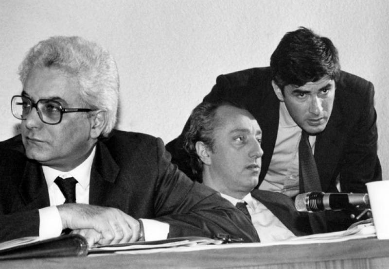 Mattarella e Casini, deputato dal 1983 e, poi, senatore dal 2013: 35 anni, il record tra gli attuali parlamentari italiani