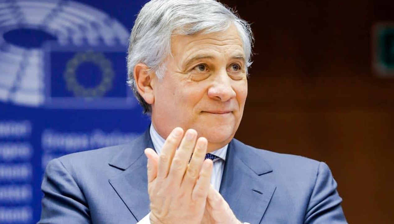 L’ala dei berluscones filo-leghisti punta tutto su Tajani