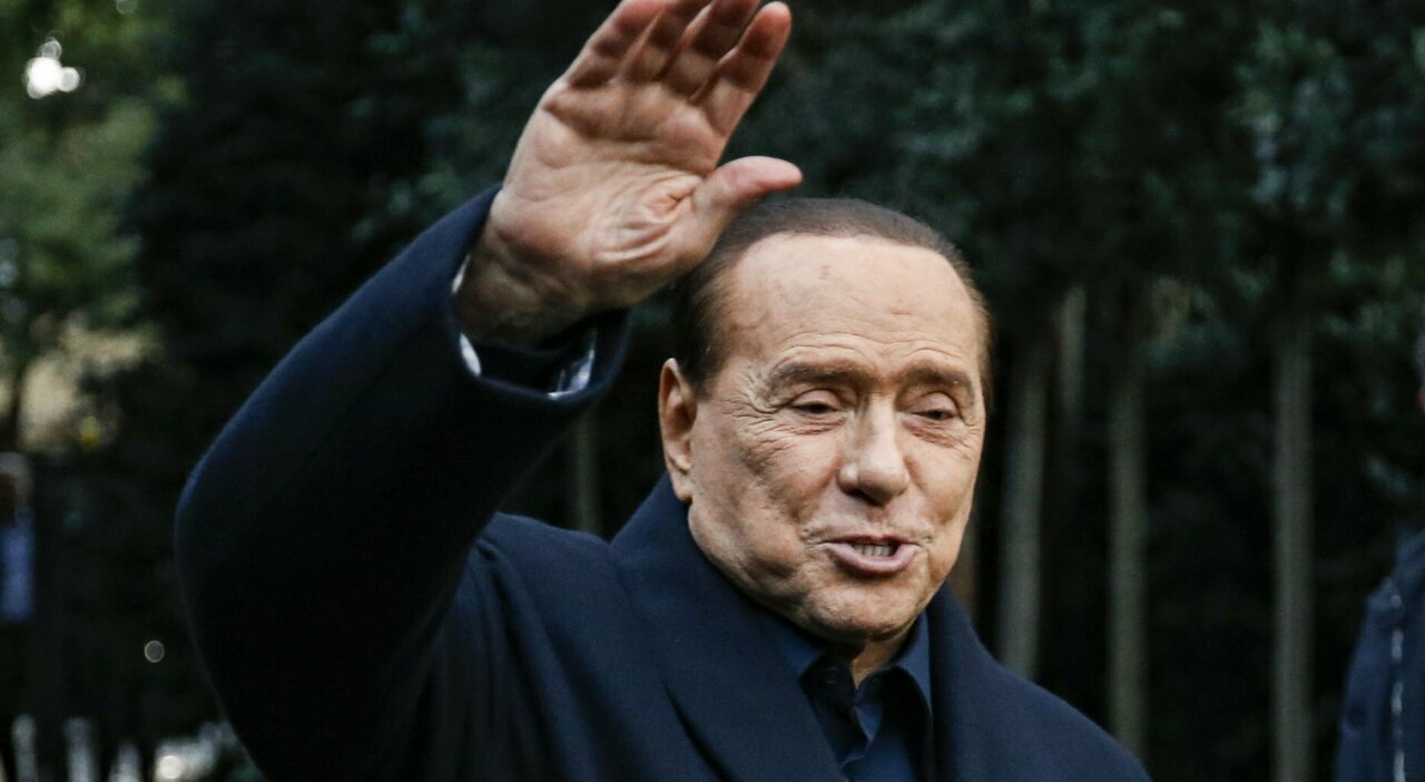 Berlusconi si giocherà le sue carte, poi è buio fitto